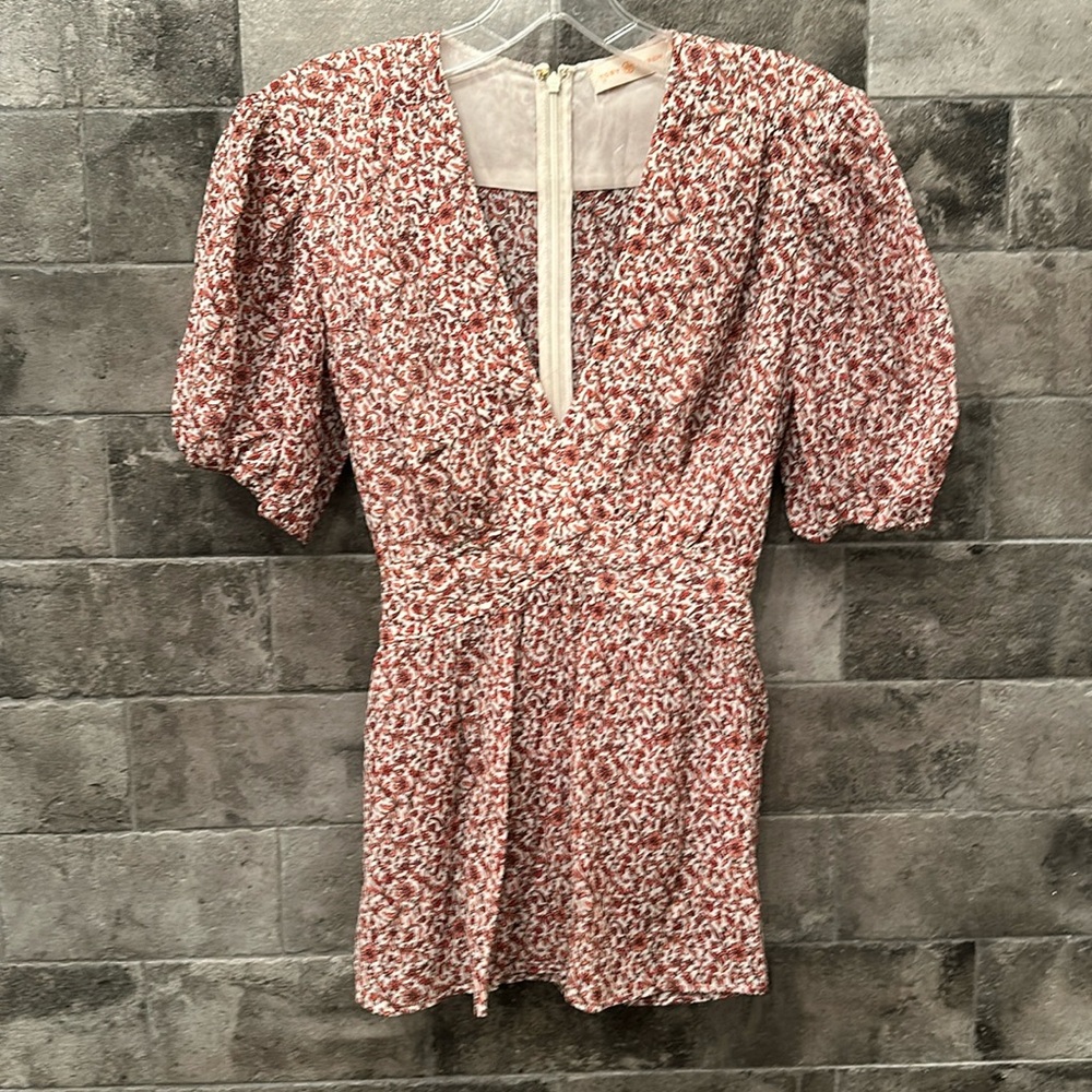 🤩 NWT 🤩 Tory Burch tie Back Top